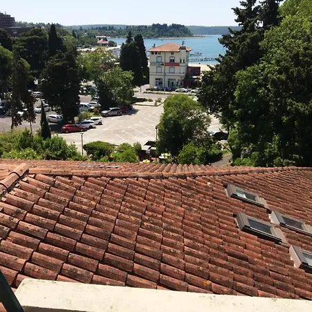 Apartment Leonika